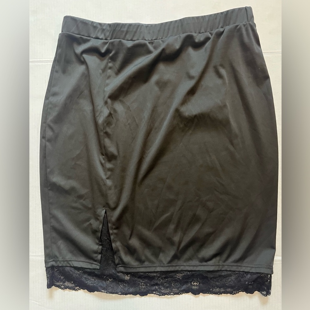 SHEIN Curve Black Pencil Skirt